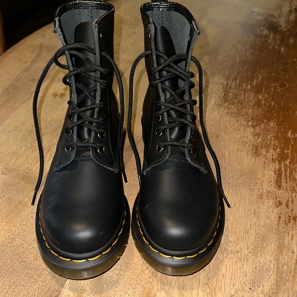 Martens 1460 WOMEN'S NAPPA LEATHER LACE UP BOOTS